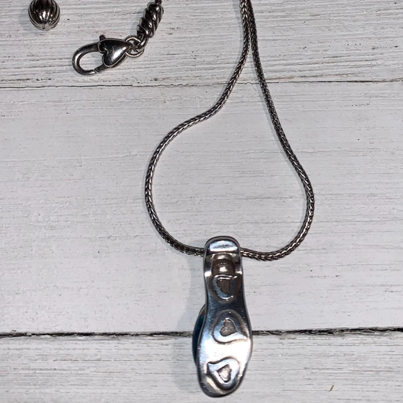 Brighton necklace with a sandal pendant - Picture 2 of 3